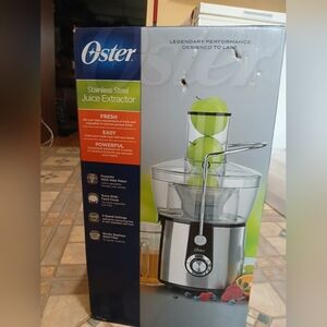 Oster Stainless Steel Juice Extractor - Silver